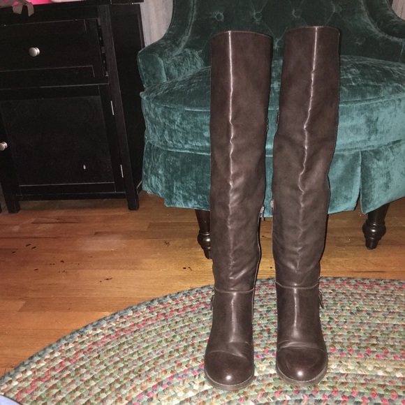 Over-the-knee Boots - Picture 2 of 6